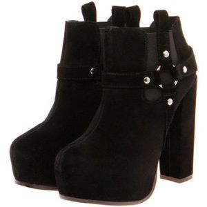 Paris Elastic Insert Harness Trim Chelsea Boot